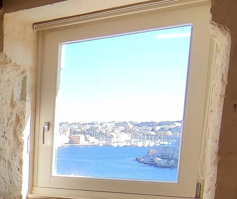Coast 52 Savynomad Harbour Residences Wow Views La Valette Extérieur photo