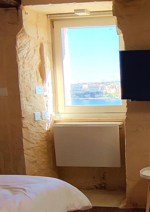 Coast 52 Savynomad Harbour Residences Wow Views La Valette Extérieur photo